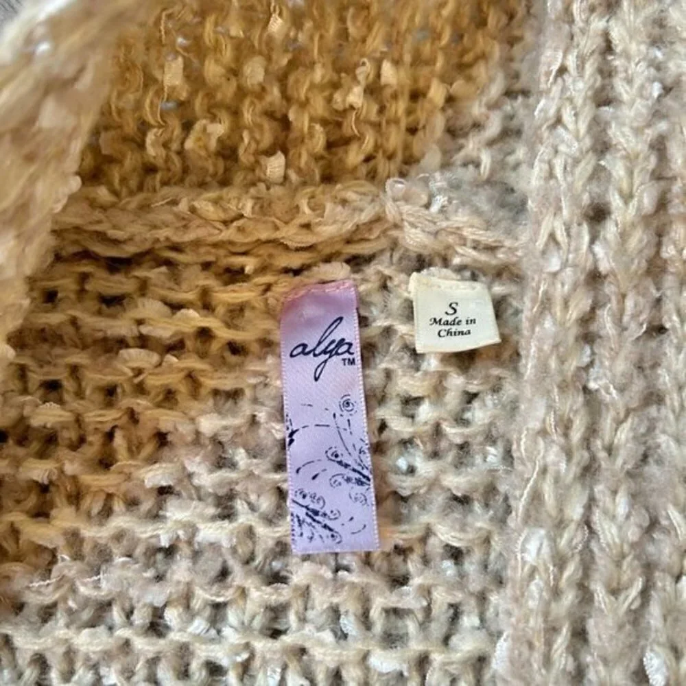 Alya Floral Embroidered Chunky Knit Cardigan Size S - Picture 2 of 7